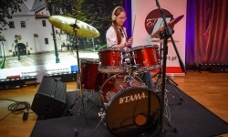 Muzyczne powitanie wiosny na Zamku Piastowskim &ndash; koncert uczni&oacute;w Ogniska Muzycznego Fulnart (15)