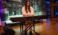 Muzyczne powitanie wiosny na Zamku Piastowskim &ndash; koncert uczni&oacute;w Ogniska Muzycznego Fulnart (17)