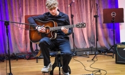 Muzyczne powitanie wiosny na Zamku Piastowskim &ndash; koncert uczni&oacute;w Ogniska Muzycznego Fulnart (3)