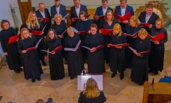 Pieśni wielkopostne w kaplicy zamkowej. Owacje na stojąco dla scholi &bdquo;Od Serca&rdquo; (9)