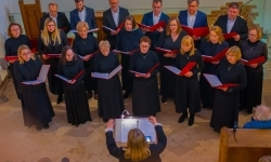 Pieśni wielkopostne w kaplicy zamkowej. Owacje na stojąco dla scholi &bdquo;Od Serca&rdquo; (4)