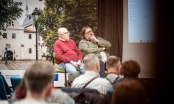 Czerwony świt nad Odrą. Racib&oacute;rz 1945 &ndash; spotkanie na Zamku Piastowskim (2)