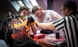 Zamek Piastowski gościł XXVI Mistrzostwa Polski w Armwrestlingu (12)