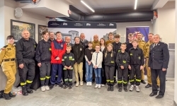 Wiedza pożarnicza bez tajemnic. Powiatowy turniej Młodzież Zapobiega Pożarom na Zamku Piastowskim (1)