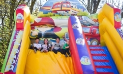 Ponad 200 dzieci na pikniku z okazji Dnia Flagi! (2)