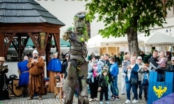Szczudlarze i smok z grupy STEAM SHOW z Białorusi (15)