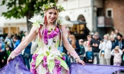 Szczudlarze i smok z grupy STEAM SHOW z Białorusi (17)