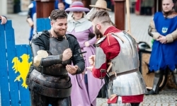 Szczudlarze i smok z grupy STEAM SHOW z Białorusi (15)
