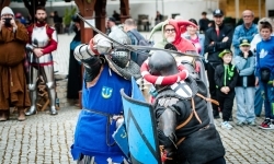 Walki rycerskie na Zamku Piastowskim (19)