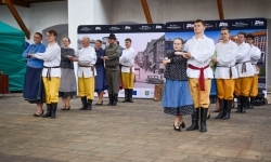 Wyjątkowe wydarzenie teatralne na scenie Zamku Piastowskiego w Raciborzu (20)