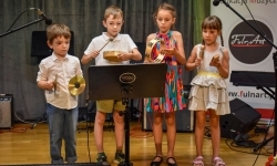 Muzyczny bukiet dla mam na Zamku Piastowskim w Raciborzu (11)