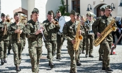 Uroczyste ślubowanie klas mundurowych na Zamku Piastowskim w Raciborzu (12)