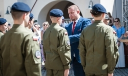 Uroczyste ślubowanie klas mundurowych na Zamku Piastowskim w Raciborzu (17)
