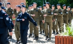 Uroczyste ślubowanie klas mundurowych na Zamku Piastowskim w Raciborzu (8)