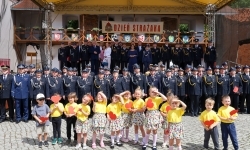 Strażacy Powiatu Raciborskiego świętowali na dziedzińcu Zamku Piastowskiego w Raciborzu (17)