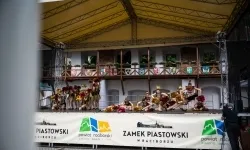 Zamek Piastowski w Raciborzu w sobotę 30 maja zamienił się w prawdziwe kr&oacute;lestwo mażoretek (2)