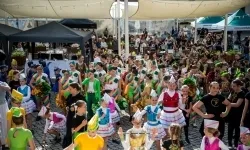 Zamek Piastowski w Raciborzu w sobotę 30 maja zamienił się w prawdziwe kr&oacute;lestwo mażoretek (6)