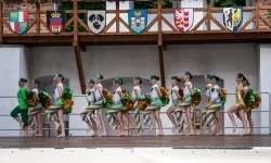 Zamek Piastowski w Raciborzu w sobotę 30 maja zamienił się w prawdziwe kr&oacute;lestwo mażoretek (16)