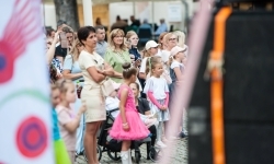 Pokazy wokalno-taneczne w wykonaniu wychowank&oacute;w Powiatowego Domu Kultury w Raciborzu (18)