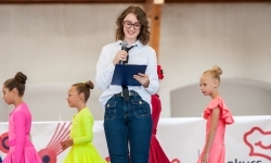 Pokazy wokalno-taneczne w wykonaniu wychowank&oacute;w Powiatowego Domu Kultury w Raciborzu (4)