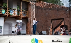 Pokazy wokalno-taneczne w wykonaniu wychowank&oacute;w Powiatowego Domu Kultury w Raciborzu (17)