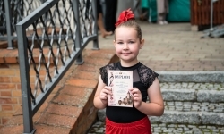 Pokazy wokalno-taneczne w wykonaniu wychowank&oacute;w Powiatowego Domu Kultury w Raciborzu (18)