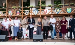 Regionalny etap konkursu kulinarnego &bdquo;Polska smakuje&rdquo; na dziedzińcu Zamku Piastowskiego w Raciborzu (17)
