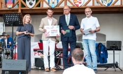 Regionalny etap konkursu kulinarnego &bdquo;Polska smakuje&rdquo; na dziedzińcu Zamku Piastowskiego w Raciborzu (2)