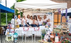 Regionalny etap konkursu kulinarnego &bdquo;Polska smakuje&rdquo; na dziedzińcu Zamku Piastowskiego w Raciborzu (8)