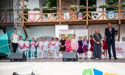 Regionalny etap konkursu kulinarnego &bdquo;Polska smakuje&rdquo; na dziedzińcu Zamku Piastowskiego w Raciborzu (8)