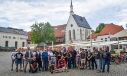 Zlot motocykli XX wieku na dziedzińcu Zamku Piastowskiego (1)