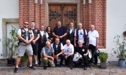 Zlot motocykli XX wieku na dziedzińcu Zamku Piastowskiego (5)