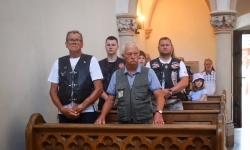 Zlot motocykli XX wieku na dziedzińcu Zamku Piastowskiego (7)