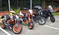 Zlot motocykli XX wieku na dziedzińcu Zamku Piastowskiego (9)