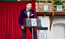 Wakacyjne atrakcje na zamkowym dziedzińcu przyciągnęły tłumy (3)