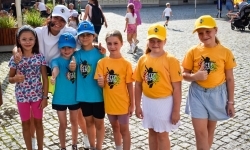 Wakacyjne atrakcje na zamkowym dziedzińcu przyciągnęły tłumy (8)