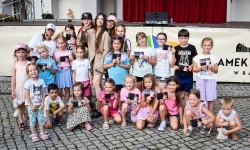 Wakacyjne atrakcje na zamkowym dziedzińcu przyciągnęły tłumy (3)