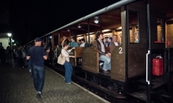 Nocny przejazd kolejką do Stod&oacute;ł, historia Rud, koncert w starej wagonowni i wyjątkowa atmosfera (16)
