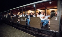 Nocny przejazd kolejką do Stod&oacute;ł, historia Rud, koncert w starej wagonowni i wyjątkowa atmosfera (19)