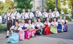 Dożynki Chmielne na zamkowym dziedzińcu za nami (20)