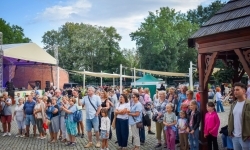 Dożynki Chmielne na zamkowym dziedzińcu za nami (6)
