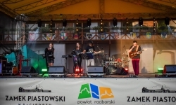 Dożynki Chmielne na zamkowym dziedzińcu za nami (5)