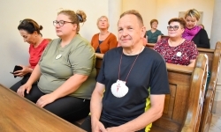 G&oacute;rnośląskie Camino zakończyło się w Raciborzu. Pamiątkowa tabliczka zostanie na zamku (1)