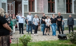 Ponad 120 gości odkrywało historię pałacu w Modzurowie (9)