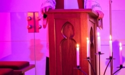 Wiecz&oacute;r z relikwiami Drzewa Krzyża Świętego na Zamku Piastowskim (12)