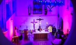Wiecz&oacute;r z relikwiami Drzewa Krzyża Świętego na Zamku Piastowskim (4)