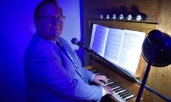 Wiecz&oacute;r z relikwiami Drzewa Krzyża Świętego na Zamku Piastowskim (8)