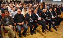 Dyskusja nad projektem programu restrukturyzacji gospodarstw rolnych za nami (2)